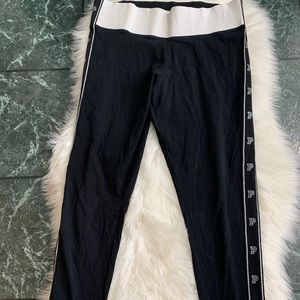 Victoria’s Secret PINK yoga leggings